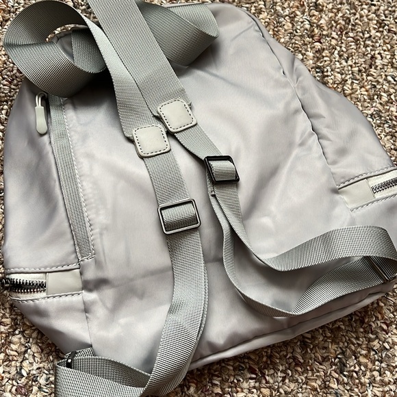 Lululemon Backpack - Picture 6 of 7